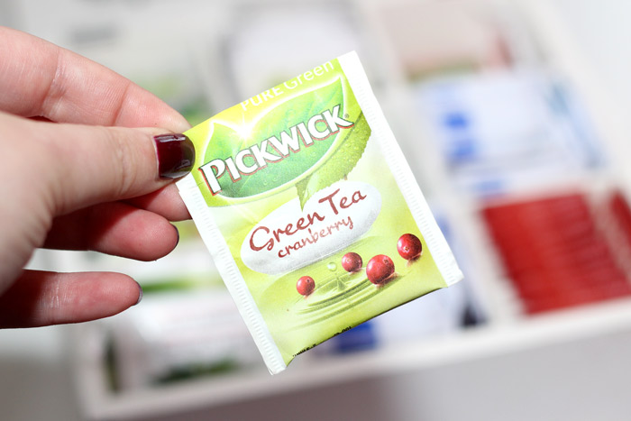 theedoos pickwick green tea cranberry
