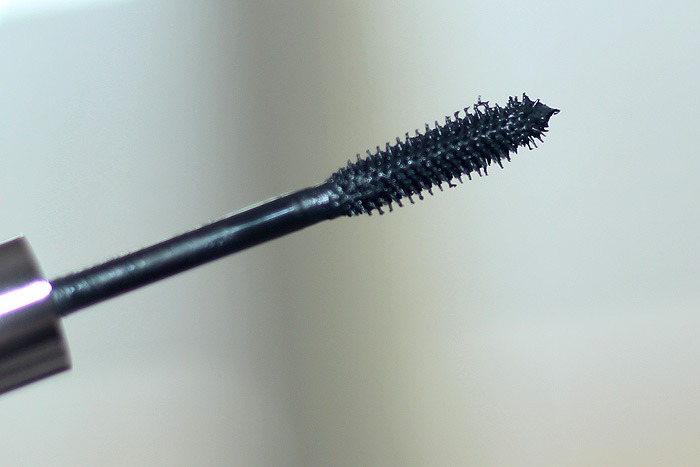 w7 absolute lashes mascara 