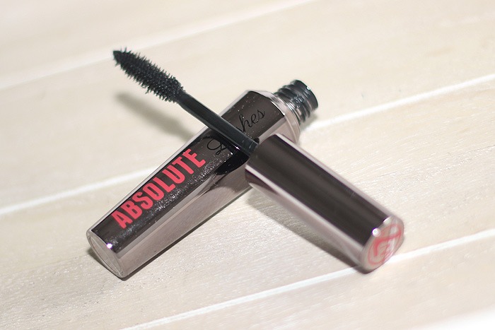 w7 absolute lashes mascara
