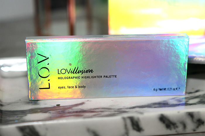 love illusion holographic highlighter palette