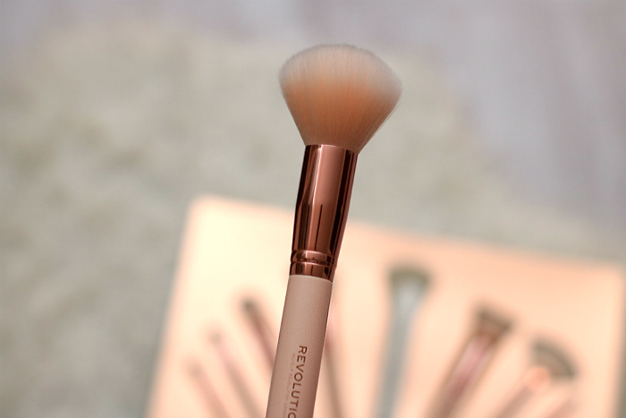 makeup revolution ultimate brush collection 