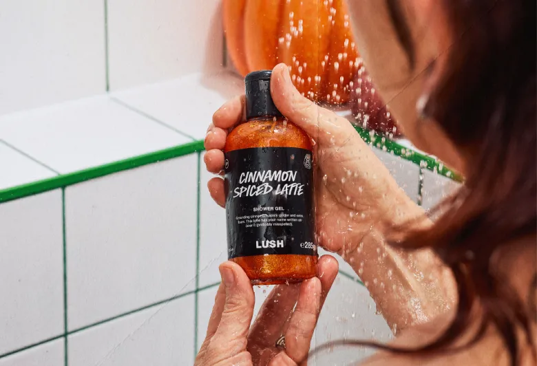cinnamon spiced latte shower gel lush herfst 2026