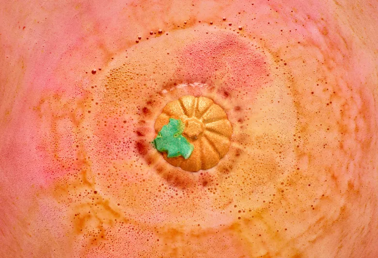 sparkly pumpkin bath bomb lush herfst 2026